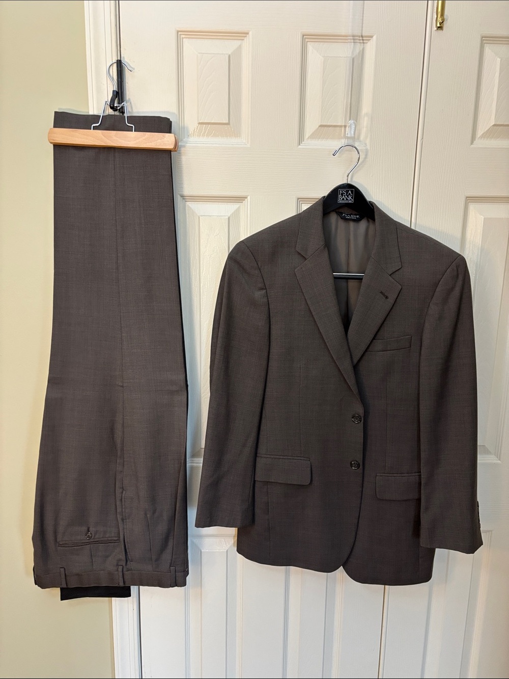 Jos. A. Bank Men's Brown Two-Piece Suit Jacket & Trousers